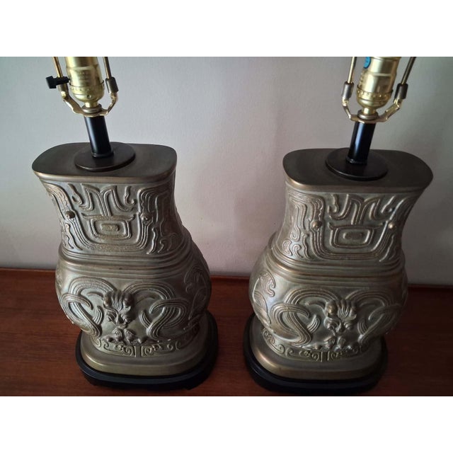 Brown 1980s Archaistic Pair of Brass Chinese Hu Vessel Urn Table Lamps - a Pair For Sale - Image 8 of 13