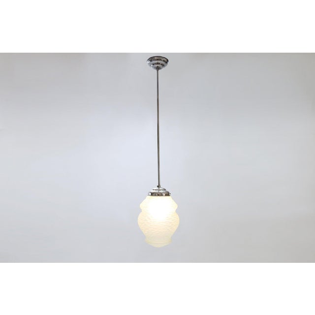 Art Deco French Pendant Lamp with Green Glass Shade, 1940 For Sale - Image 3 of 10