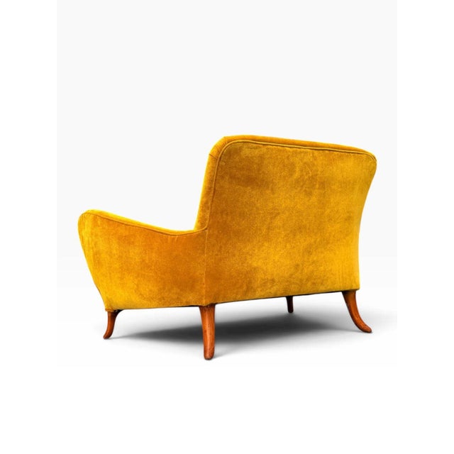Italian Mid-Century Modern Sculptural Wing Arm Loveseat | Restored in Saffron Velvet | C. 1950s For Sale - Image 11 of 11