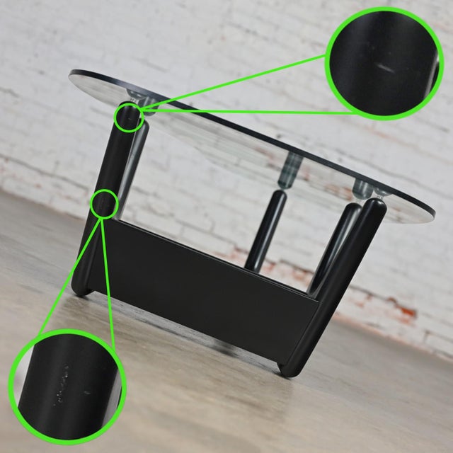 Black Mid Century Modern Coffee Table With Black Base & Biomorphic Glass Top Style Kroehler Pearsall or Tonk For Sale - Image 8 of 12