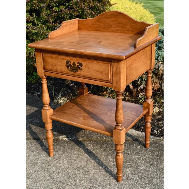 Wood Heywood Wakefield Maple Table Vintage Americana 1 Drawer Side Nightstand Gallery For Sale - Image 7 of 13