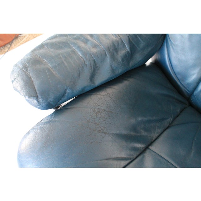 Vintage Ekornes "Stressless" Navy Blue Leather Reclining Chair & Ottoman For Sale In Milwaukee - Image 6 of 12