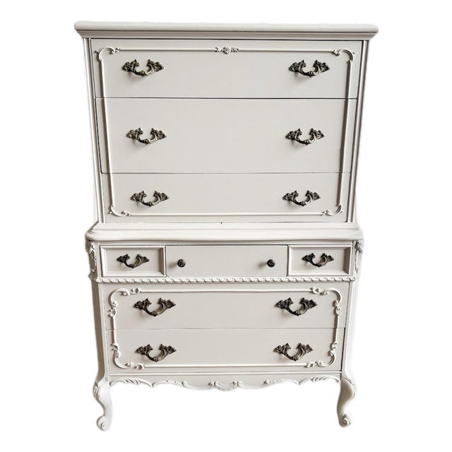 Early 20th Century French Provincial Tallboy Dresser in Soft Neutral Finish – Ornate Carved Details, Solid Wood For Sale