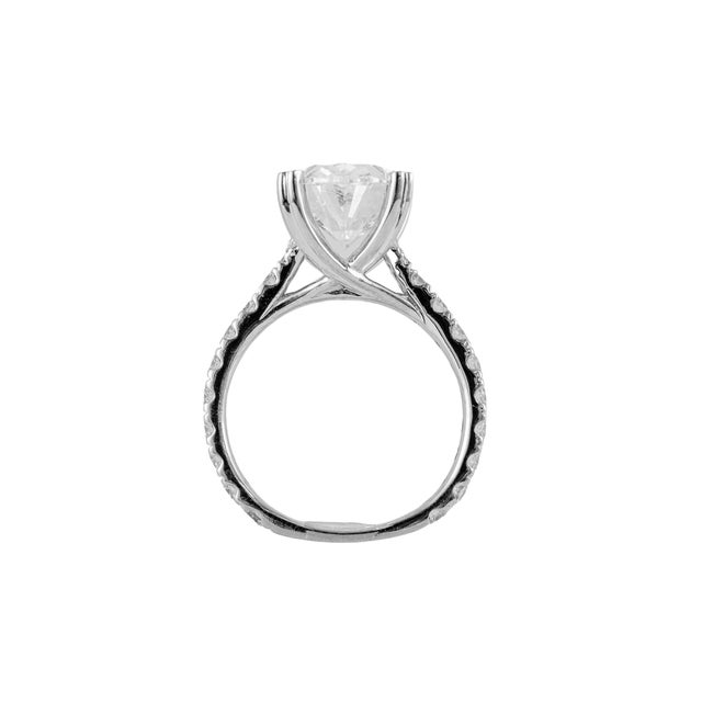 Metal 14k White Gold Igi CTW Oval Cut Lab Grown Diamond Accented Engagement Ring, Size 5.25 For Sale - Image 7 of 8