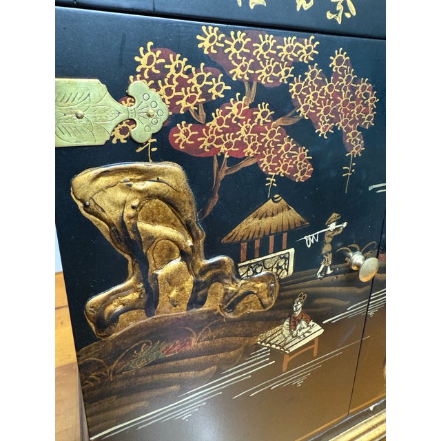 Black Vintage Large Lacquered Asian Jewelry Box Chest For Sale - Image 8 of 16