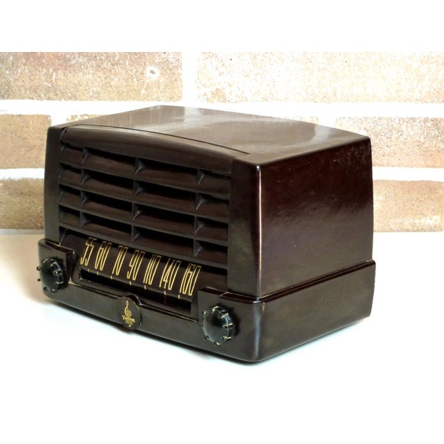 Model 547A Radio from Emerson, USA, 1947, in Flawless conditions. Designed 1920 to 1949 This piece has an attribution...
