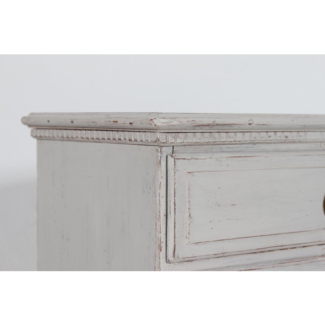 Small Louis XVI Danish Gray Chest of Drawers, 1900s For Sale - Image 3 of 11