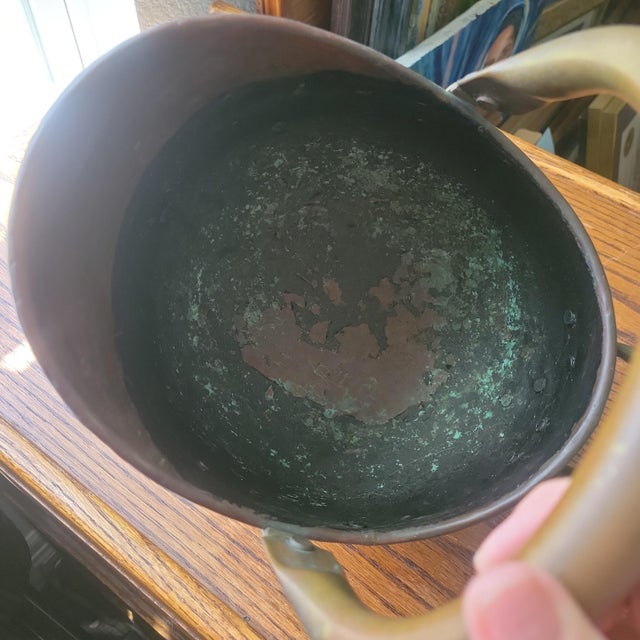 Antique Helmut Coal Scuttle Hand-Raised Seamless Hand Hammered Copper Brass Accents Footed For Sale - Image 10 of 14