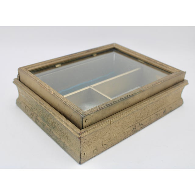 Antique French Golden Gilt Wooden Keepsake Box With Glass Lid For Sale - Image 9 of 12