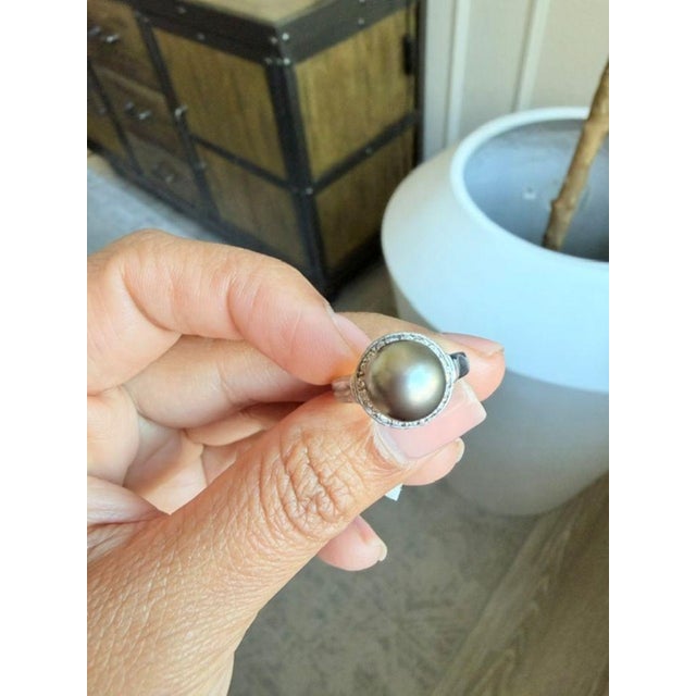 2020s Tahitian Pearl and Diamond 14 Karat White Gold Ring, Size 7 For Sale - Image 5 of 10