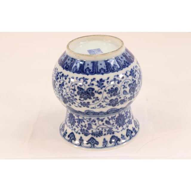 Late 19th Century Late 19th Century Ming Style Blue & White Zhadou For Sale - Image 5 of 9