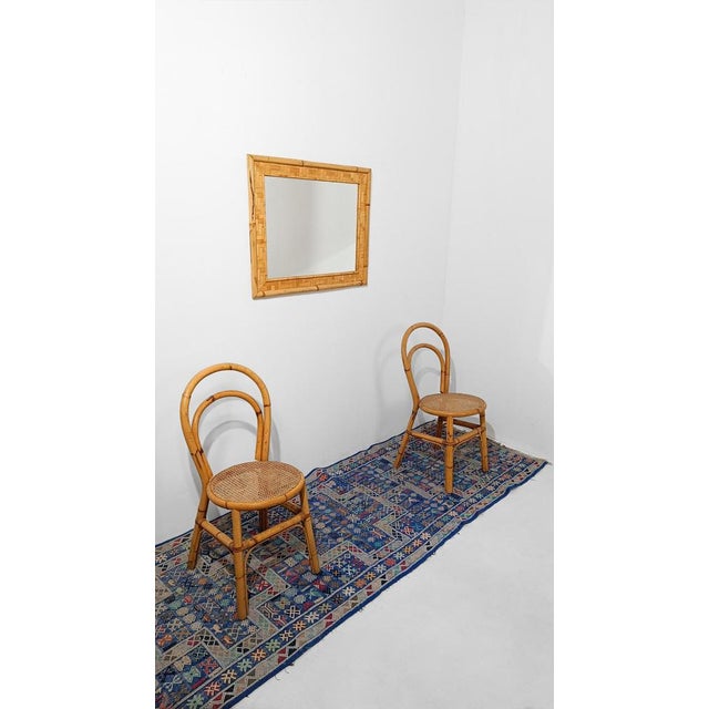 A vintage mirror dating back to the 1970s and undoubtedly made in Italy. The wooden frame of this mirror is completely...