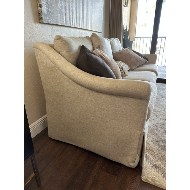 2010s Sherrill Furniture Custom Upholstered Sofa in Cream Linen For Sale - Image 5 of 10