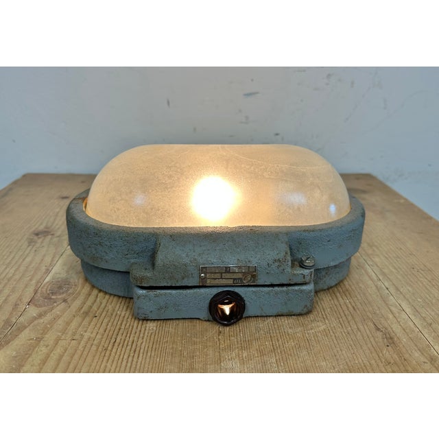 Grey Industrial Cast Iron Wall Light from Elektrosvit, 1960s For Sale - Image 14 of 16