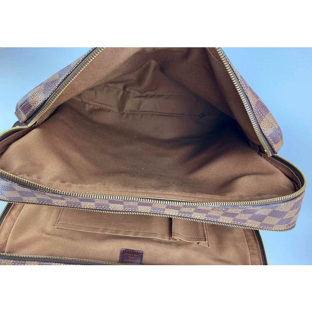 Louis Vuitton Damier Ebene Dorsoduro Messenger Bag For Sale - Image 11 of 11