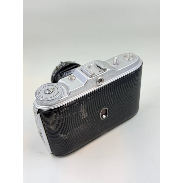 Mid-Century Modern Vintage 1950s German Agfa Isolette Folding Camera With Agnar 85mm Lens - Display For Sale - Image 3 of 5