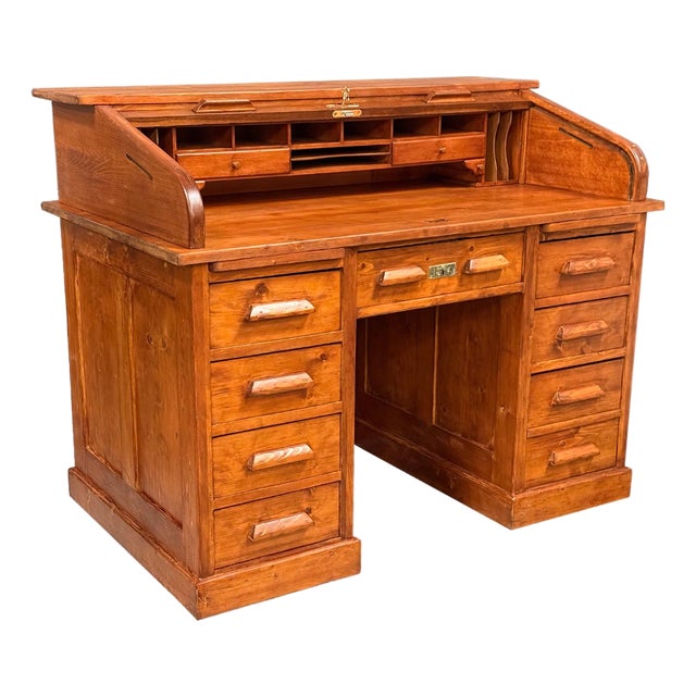 Vintage American Roll-Top Desk in Oak, 1920s For Sale