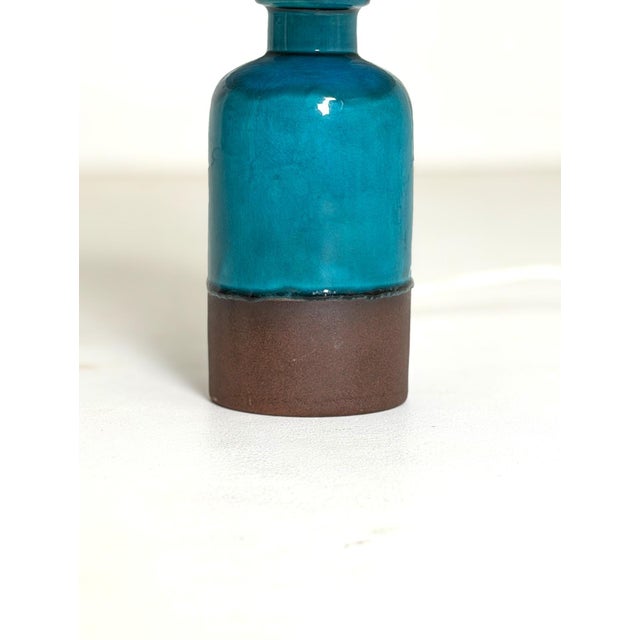 Ceramic Table Lamp, Denmark, 1970s A charming and atmospheric ceramic table lamp from 1970s Denmark. The base features a...
