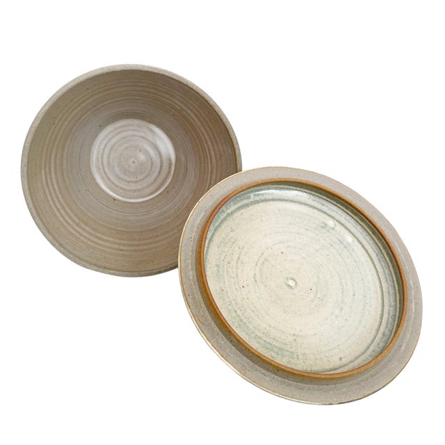 1990s Artisan Wheel Thrown Casserole Bowl With Lid For Sale In New York - Image 6 of 10
