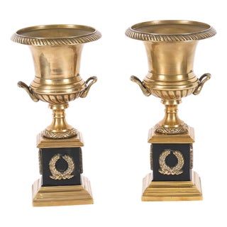 Antique Italian Grand Tour Borghese Bronze Campana Urns, 1800s, Set of 2 For Sale