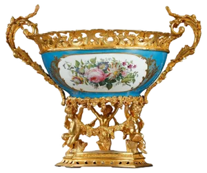 Large Pedestal Bowl in Porcelain and Gilt Bronze, 19th Century