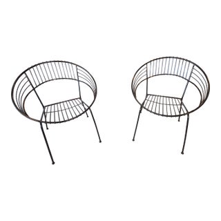 Pair of Mid-Century Modern Wrought Iron Hoop Lounge Chairs, C. 1950s–1960s For Sale