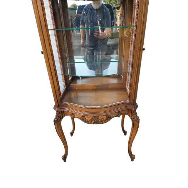 Vintage French Carved Vitrine Curio Cabinet Hutch Display Louis XV Style For Sale - Image 4 of 13