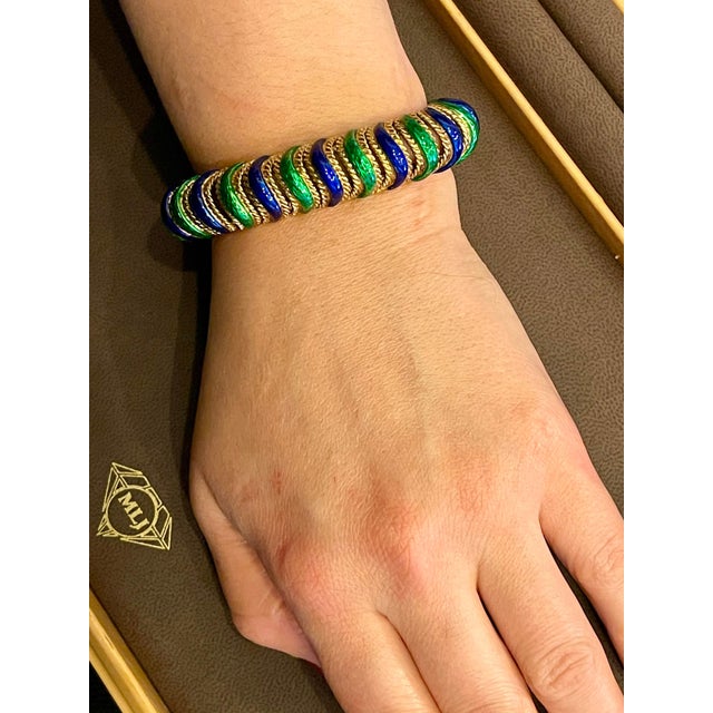 18 Karat Yellow Gold 95 Grams and Green and Blue Enamel Bangle or Bracelet For Sale - Image 9 of 18