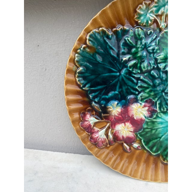 French Country Majolica Leaves & Flowers Plate Clairefontaine, Circa 1890 For Sale - Image 3 of 5