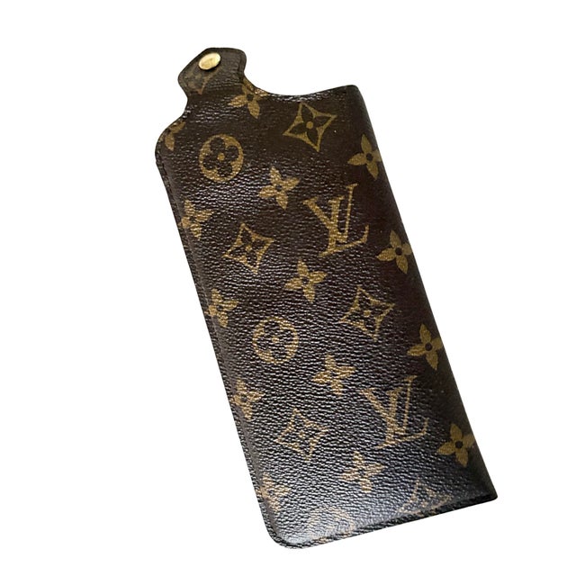 Vintage (New Cond.) Louis Vuitton Monogram Canvas Sunglass Case For Sale - Image 10 of 10
