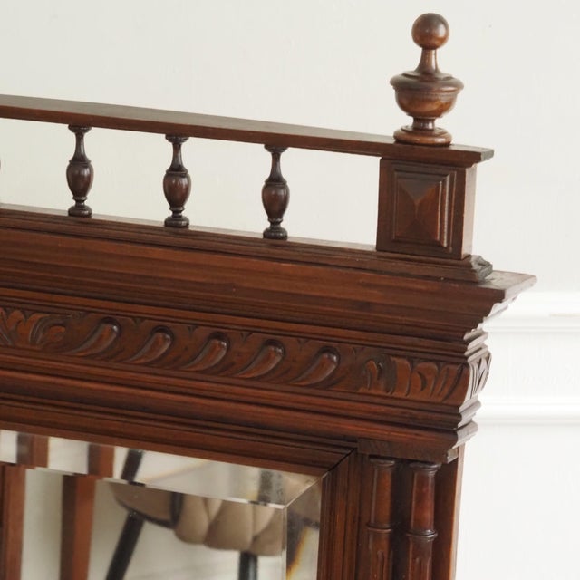 Large Neo-Renaissance Wall Mirror in Walnut, 1890 For Sale - Image 3 of 10