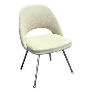 Vintage Eero Saarinen Model 72 Executive Chair for Knoll in Boucle For Sale