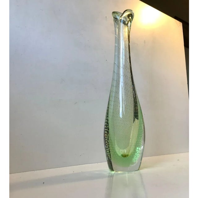 Holmegaard Green Duckling Glass Vase with Air Bubbles by Per Lütken for Holmegaard, 1950s For Sale - Image 4 of 11