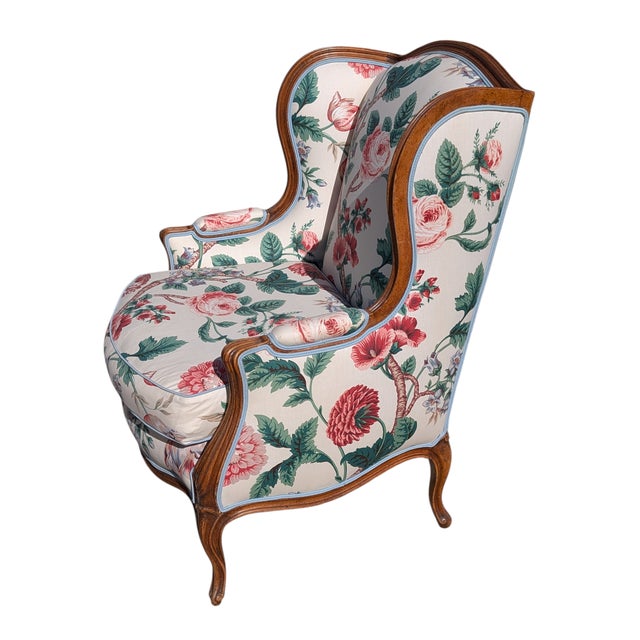 Absolutely fabulous & comfortable floral chair. Print even matches throughout the cushion and the seat.