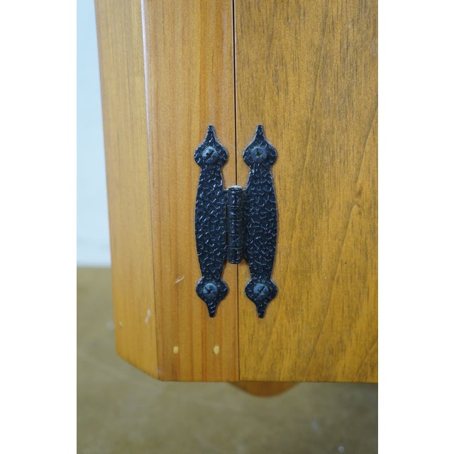 Vintage Pine Country Farmhouse Corner Cabinet Medicine Cupboard 27" For Sale - Image 11 of 12