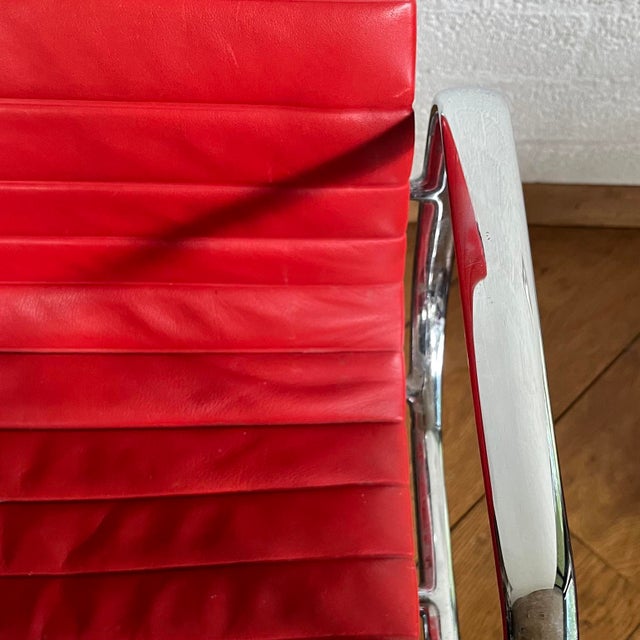 EA 108 Chairs in Chrome and Red Leather by Charles and Ray Eames for Vitra, 1950s, Set of 4 For Sale - Image 18 of 18