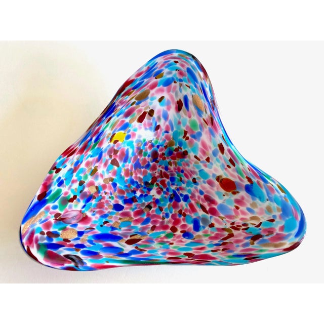 Mid-Century Modern Vintage Mid Century Modernist Italy Multicolor Confetti Murano Art Glass Large Biomorphic Triangular Bowl For Sale - Image 3 of 13