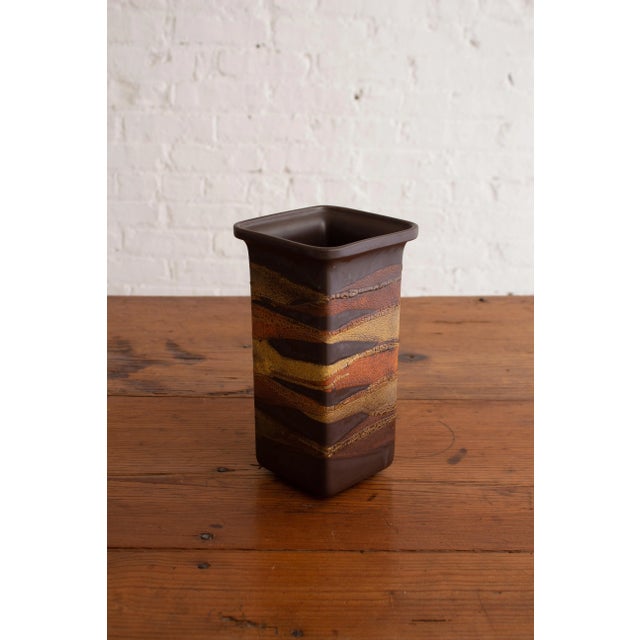 Mid-Century Modern Royal Haeger “Earth Wrap” Geometric Form Vase For Sale - Image 3 of 11