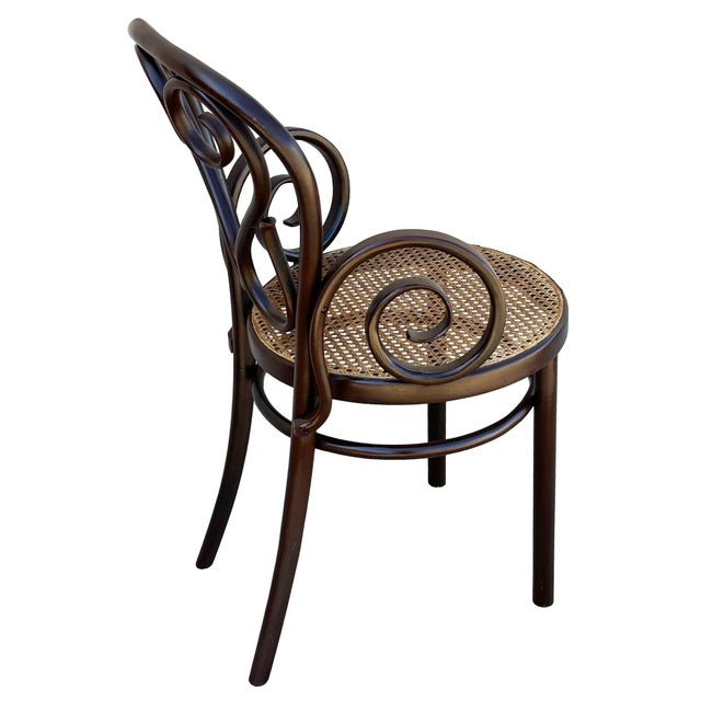 Late 19th Century Large Victorian No.4 Bent Oak Cafe Daum Style Bentwood Armchair by Thonet For Sale - Image 4 of 6