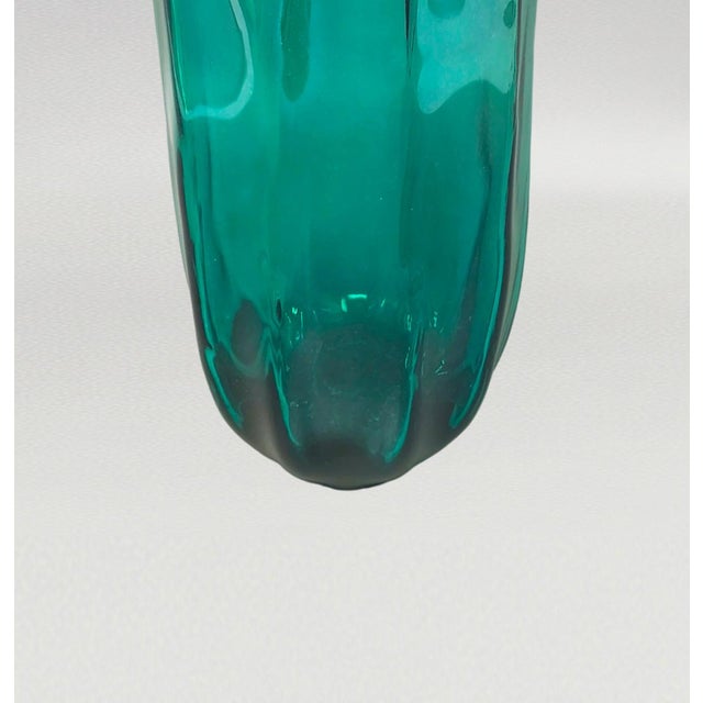 Glass Italian Emerald Green Murano Blown Glass Vase from Maestro Del Vetro For Sale - Image 7 of 9