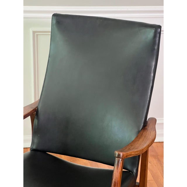 Milo Baughman Style Rocking Chair in Black Faux Leather, 1960s For Sale - Image 11 of 12
