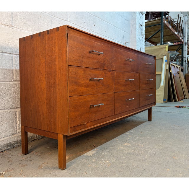 Mid 20th Century Walnut Nine Drawer Dresser by Detroit Furniture Co. For Sale - Image 15 of 15
