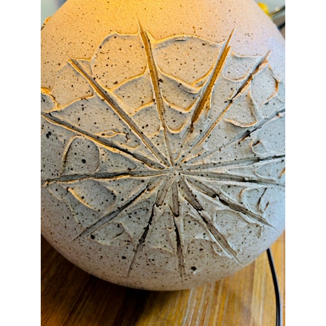 Mid 20th Century Mid 20th Century David Cressey Attributed Bubble Body Sunburst Stoneware Table Lamp For Sale - Image 5 of 12