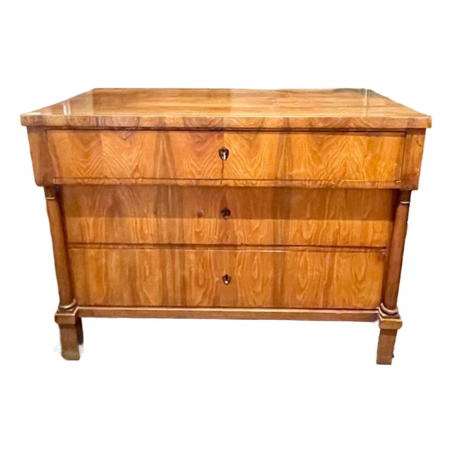 19th C. German Biedermeier Walnut Commode For Sale