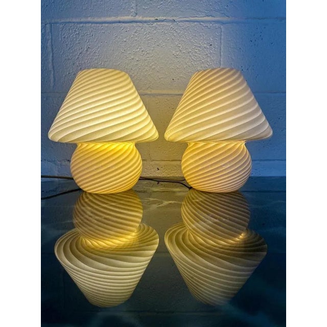 Swirl Murano Glass Mushroom Table Lamp, 1970s, Set of 2 For Sale - Image 6 of 9