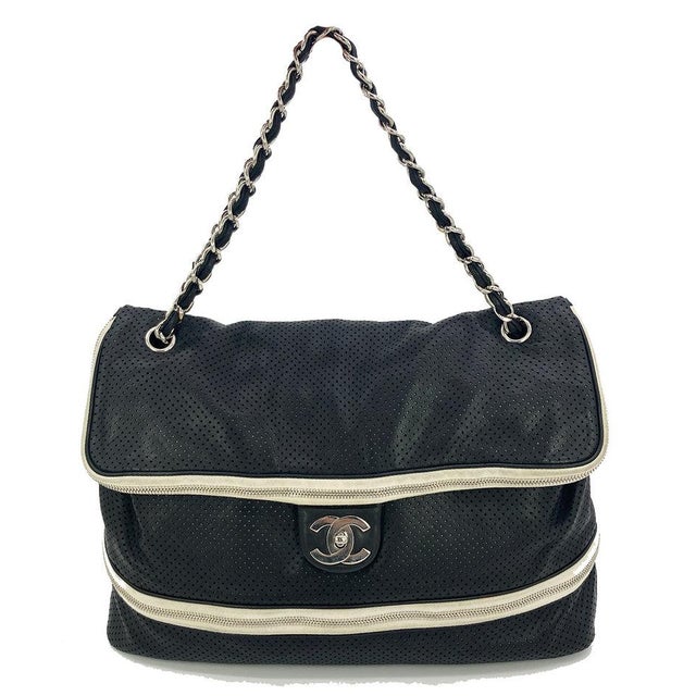 Chanel Chanel Black Perforated Leather Expandable Classic Flap Shoulder Bag For Sale - Image 4 of 11