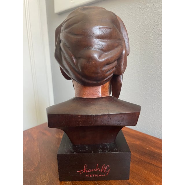 Hand-Carved Wood Bust of Ho Chi Minh by Thanh Lê For Sale - Image 6 of 8