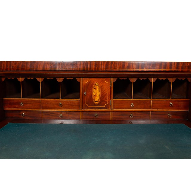 Rare American Federal Mahogany Cylinder Desk, Baltimore or Annapolis Ca. 1800 For Sale - Image 12 of 18