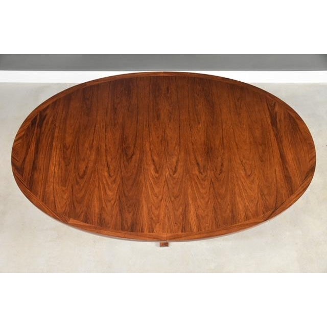1970s 1970s Danish Modern Rosewood Oval Dining Table For Sale - Image 5 of 11