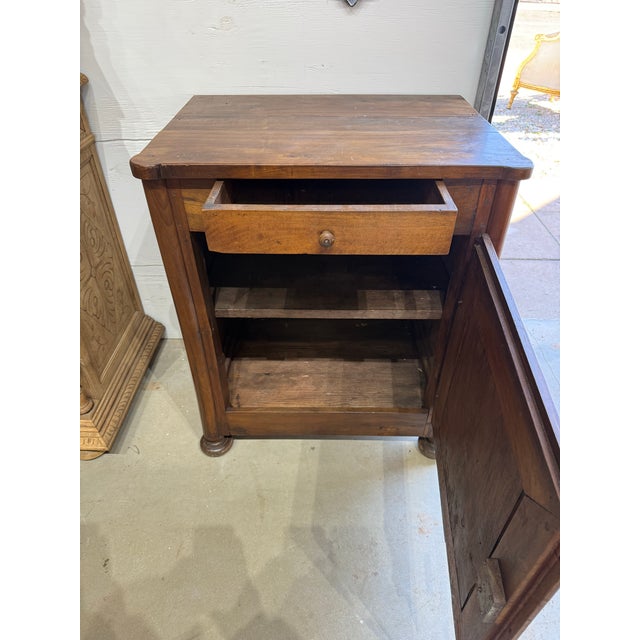 French Country 18th Century French Louis XV Solid Walnut Cabinet / Buffet For Sale - Image 3 of 12